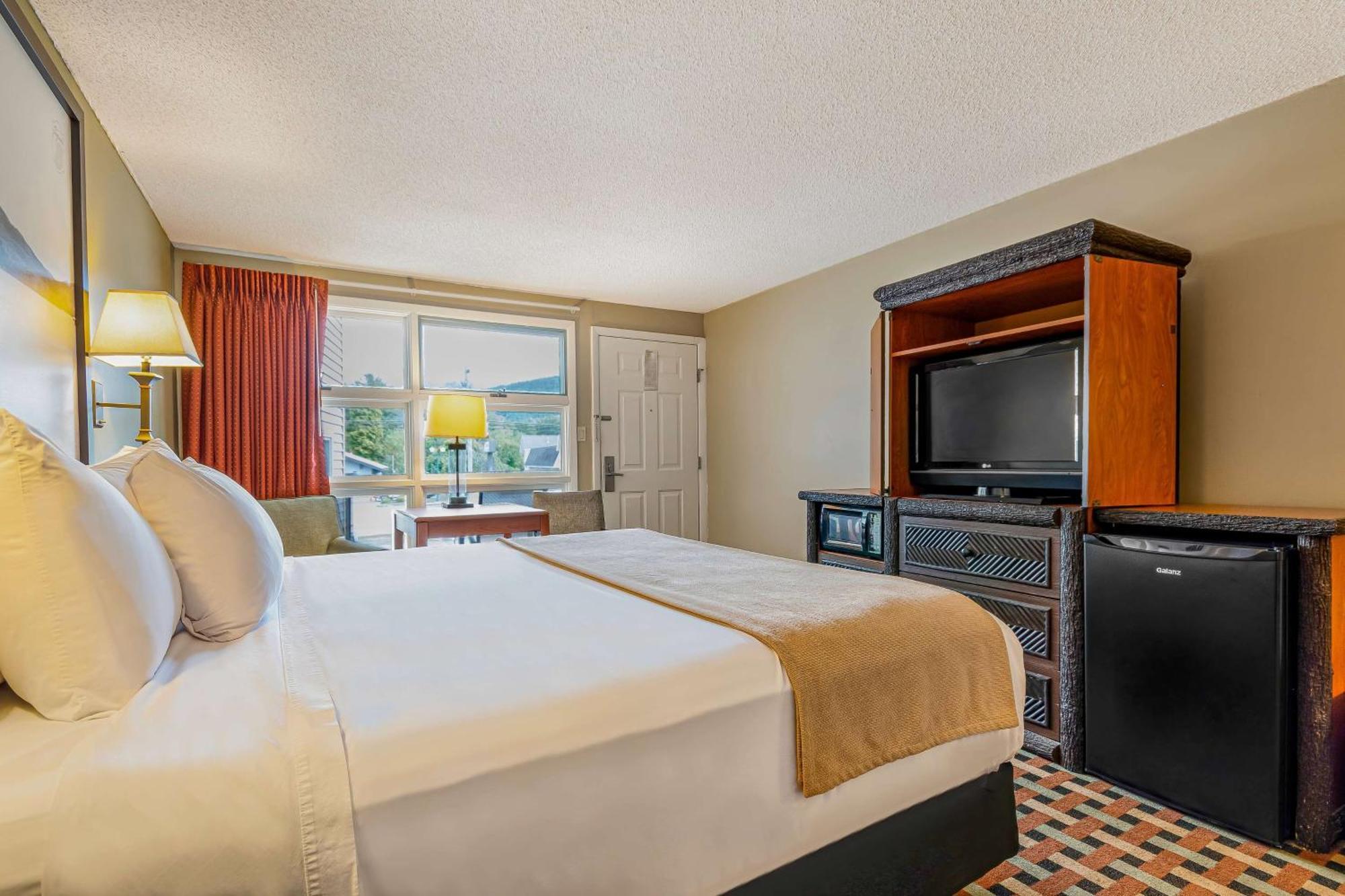 Super 8 By Wyndham Lake George/Downtown Εξωτερικό φωτογραφία