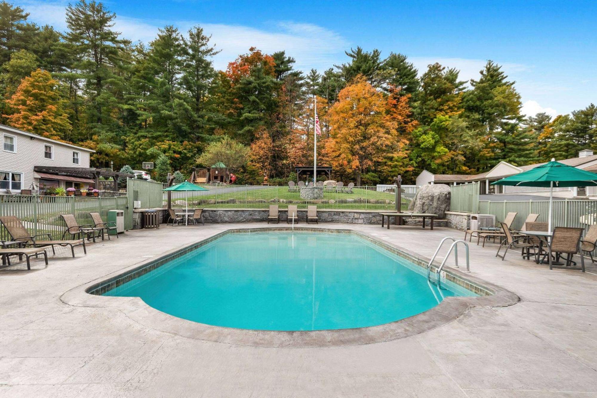 Super 8 By Wyndham Lake George/Downtown Εξωτερικό φωτογραφία